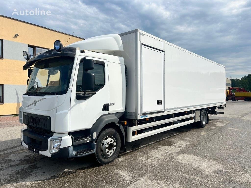 Volvo FL280 4x2 EURO6 + LIFT + BOX HEATING box truck