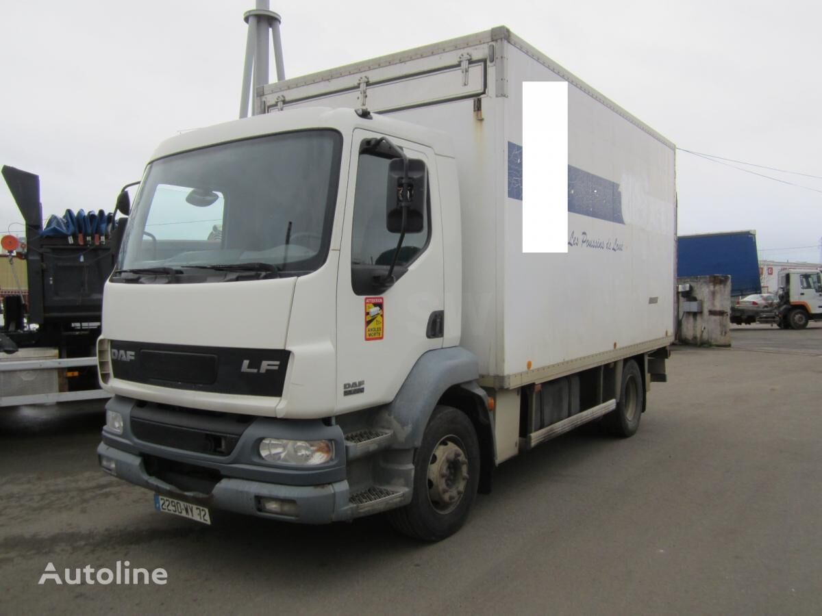 DAF LF 220 chassis truck