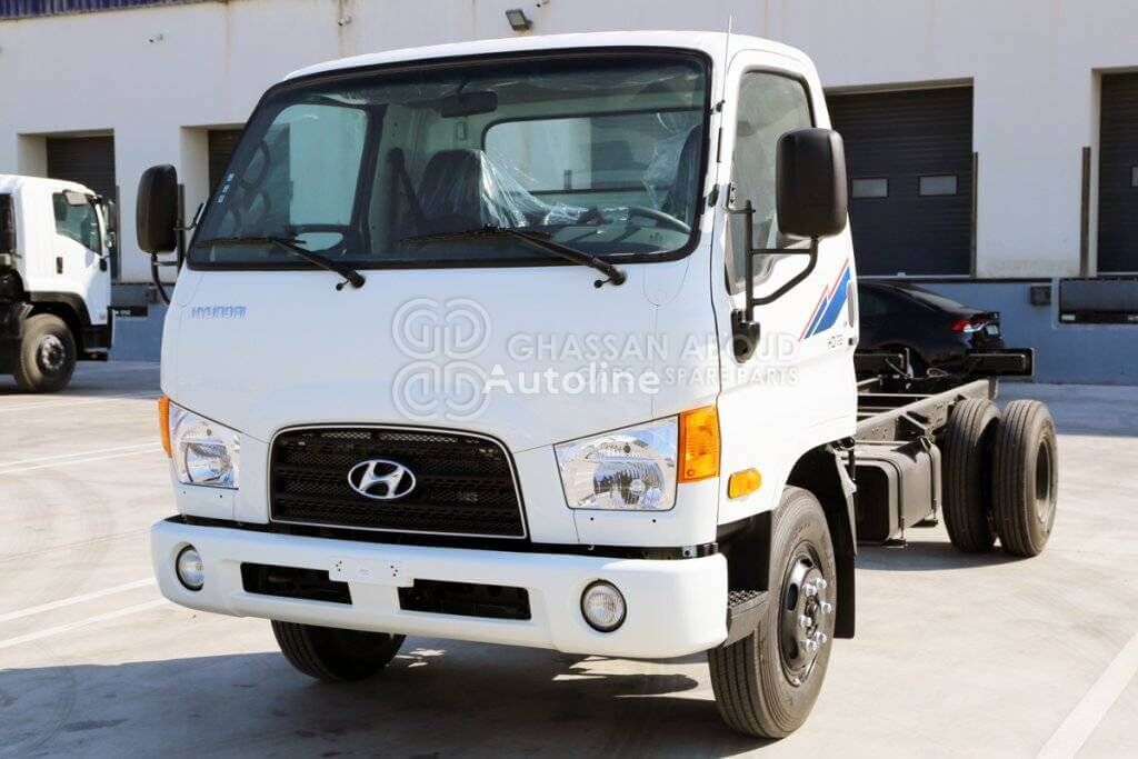 new Hyundai HD72 chassis truck