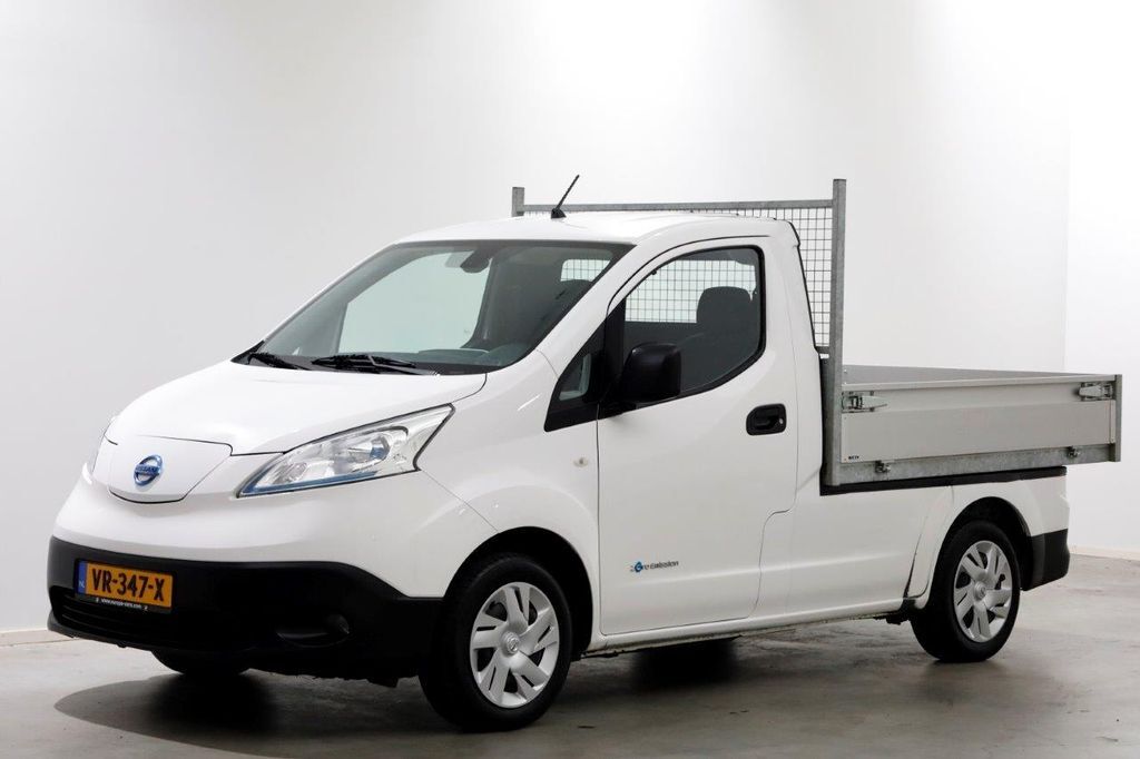 nissan nv200 pickup