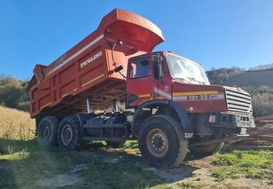 Perlini 131-33 dump truck
