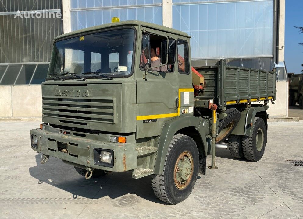 Astra BM20FZ flatbed truck