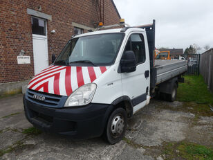IVECO Daily 40C15 flatbed truck