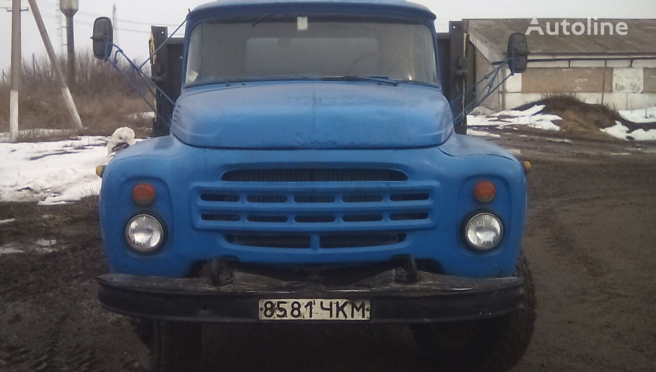 ZIL 554 flatbed truck