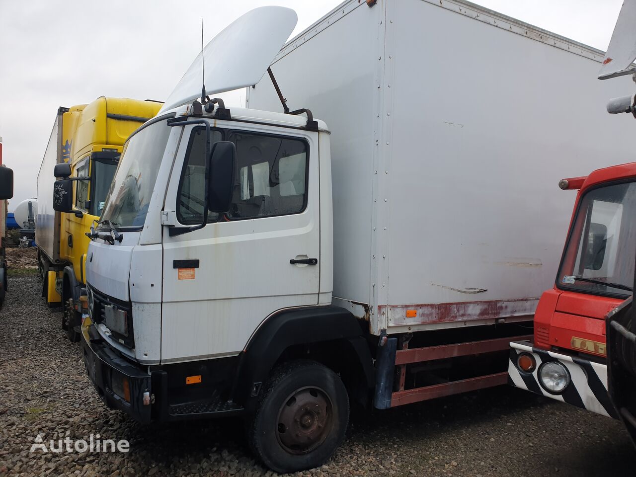 Mercedes-Benz 814 engine 6 cilinder isothermal truck