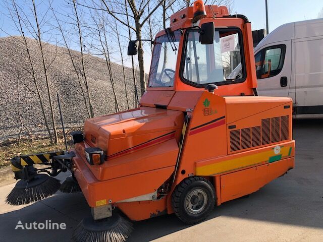 Dulevo 120 road sweeper