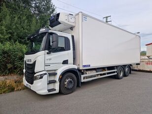 IVECO AD260S42 YPS refrigerated truck