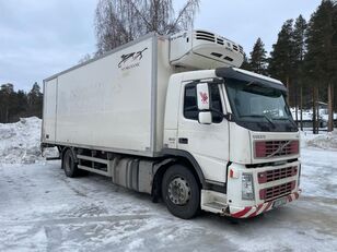 Volvo FM 300 4X2 18 paller LUFTFJÆRING KUPEVARMER refrigerated truck