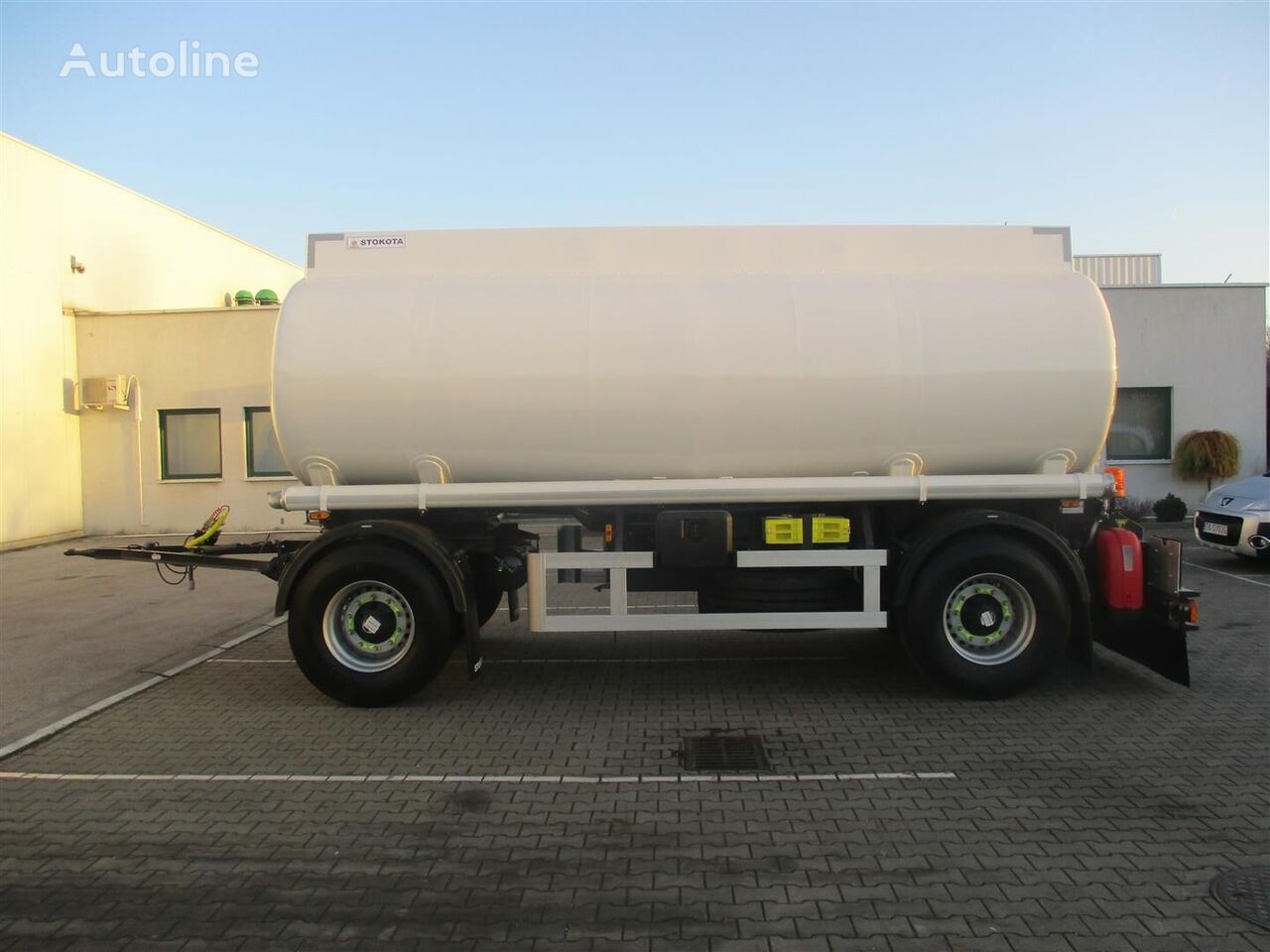 new Stokota fuel tank semi-trailer