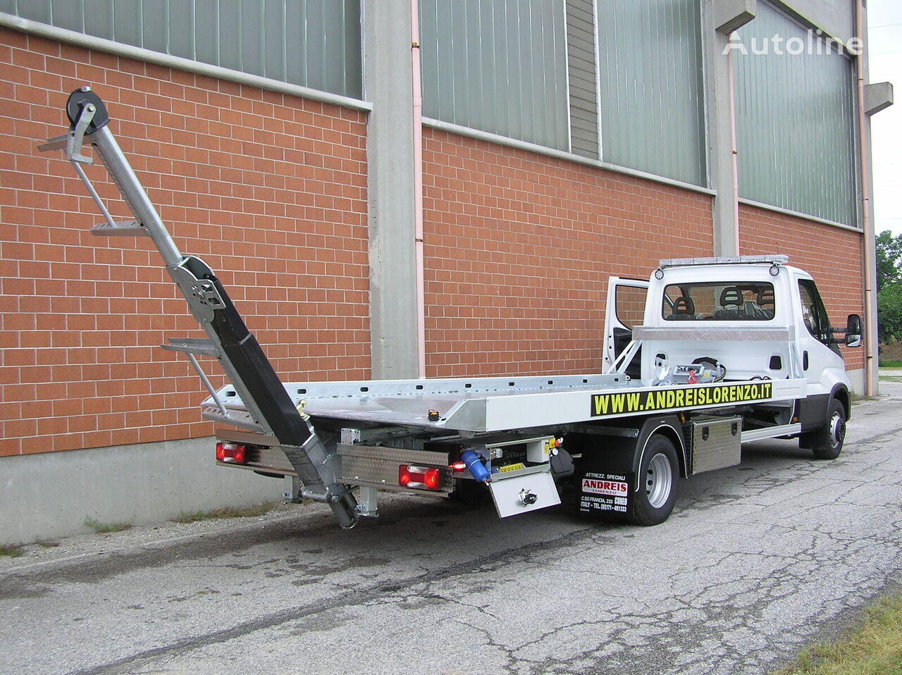 new IVECO DAILY 72C18 tow truck