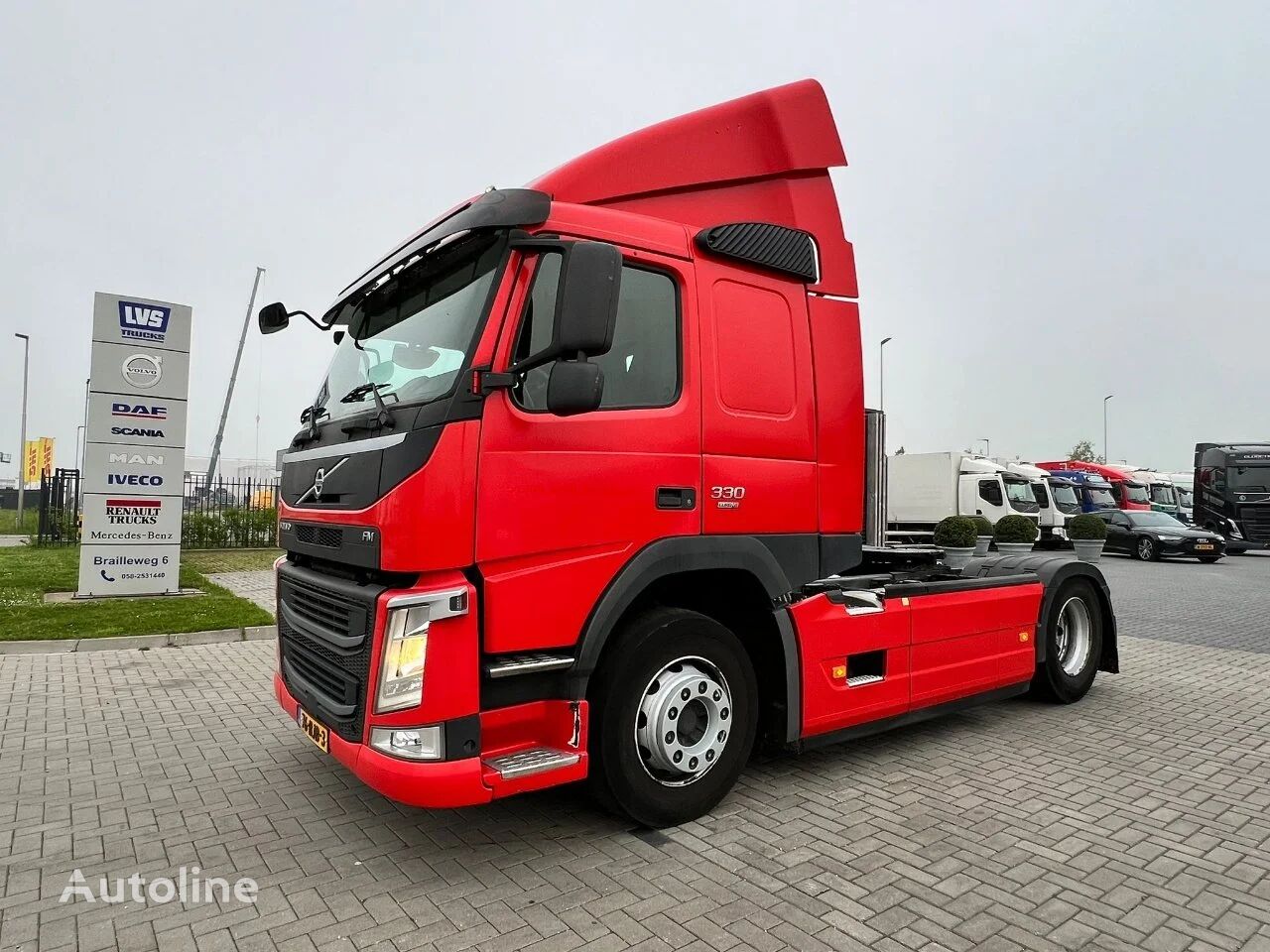 Volvo FM 330 4x2 / 671.570km truck tractor